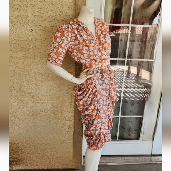 SEXY VINTAGE TEA PARTY DRESS - Picture 1 of 12